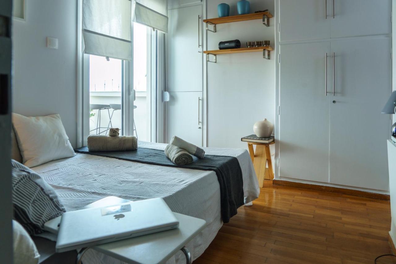 Small & Cozy With Acropolis & Lycabettus View Athena Bagian luar foto