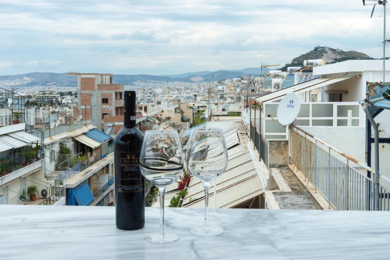 Small & Cozy With Acropolis & Lycabettus View Athena Bagian luar foto