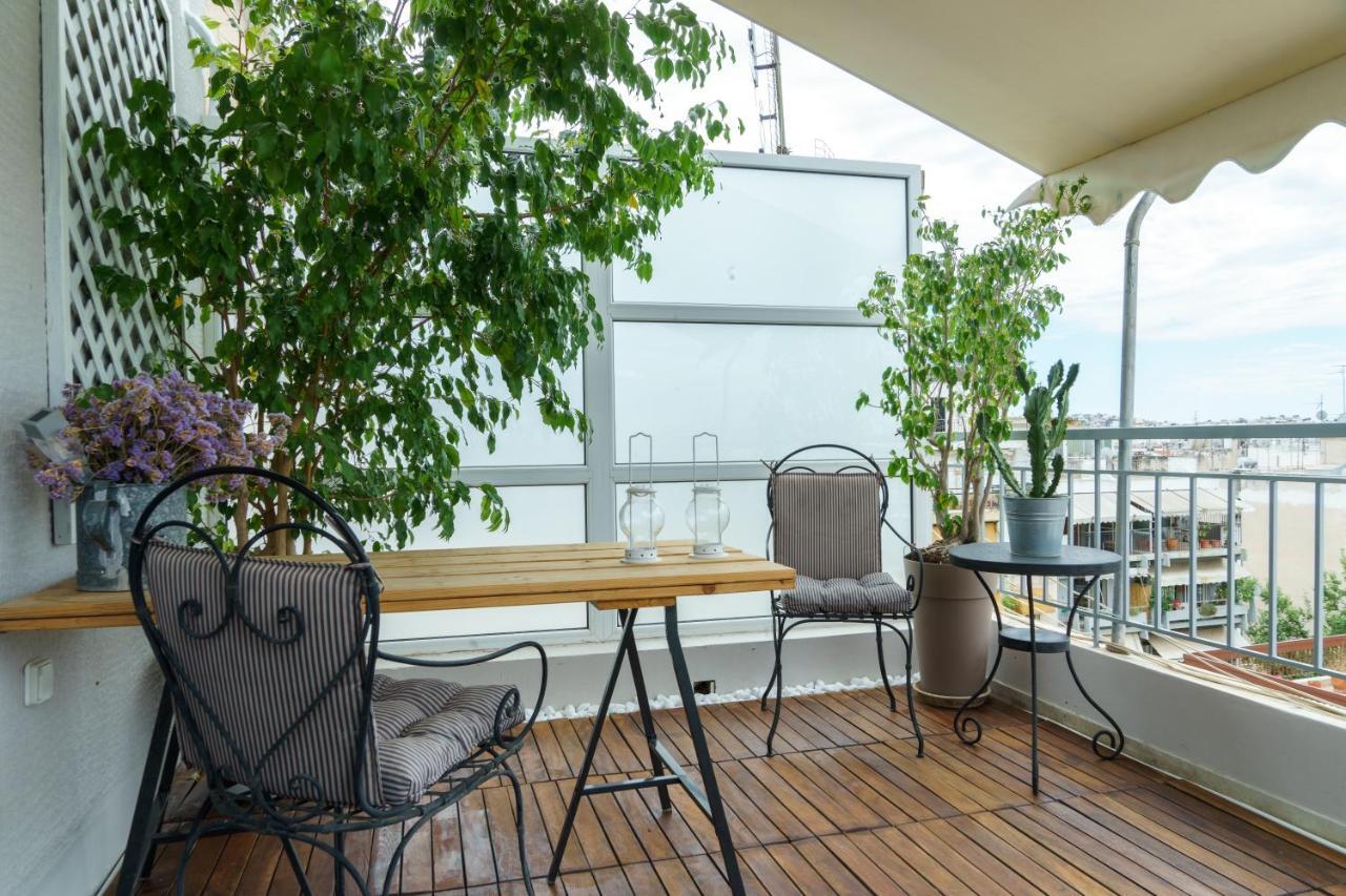 Small & Cozy With Acropolis & Lycabettus View Athena Bagian luar foto